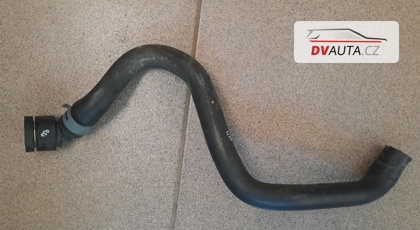 Vodní hadice chladiče  5Q0122157BP 